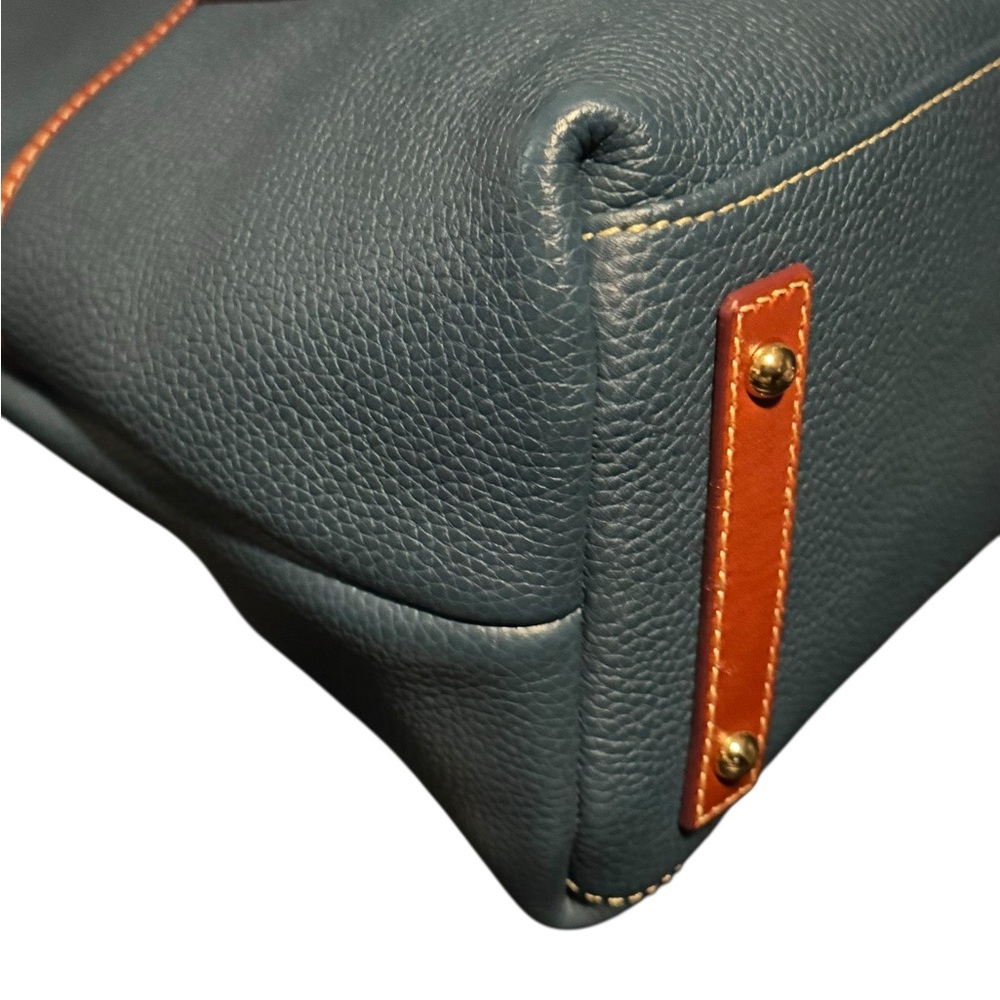 Dooney & Bourke Pebble Grain Shoulder Bag NWOT - Picture 8 of 13